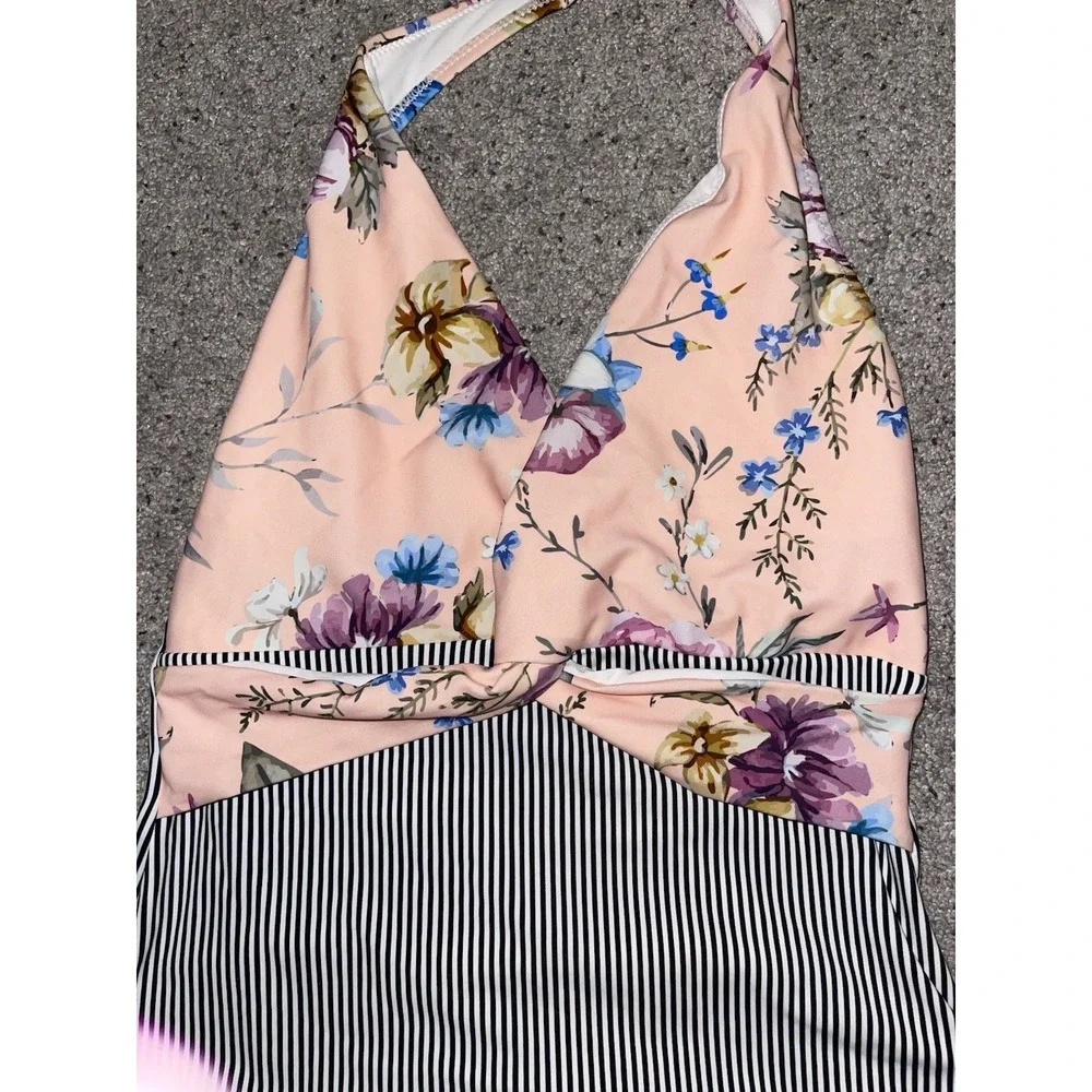 NWOT Cupshe Halter Swimsuit Swim Floral Stripes High Cut Pink Blank Deep V